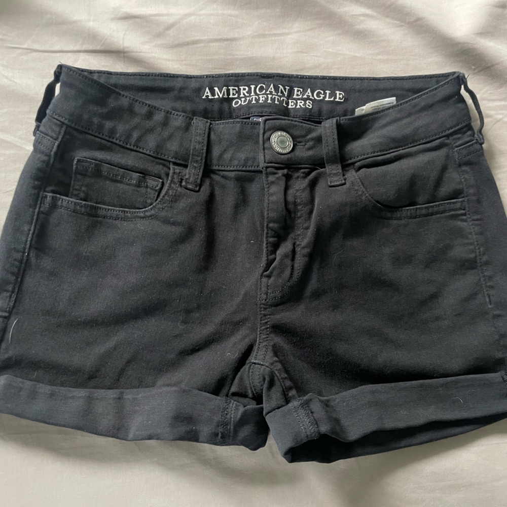 American Eagle MIDI SHORTS SIZE 4